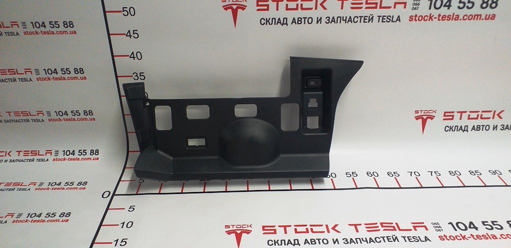 22 6007716-00-C 오버레이, 하단 계기판 오른쪽 Tesla 모델 S, 모델 S REST 1016343-00-B